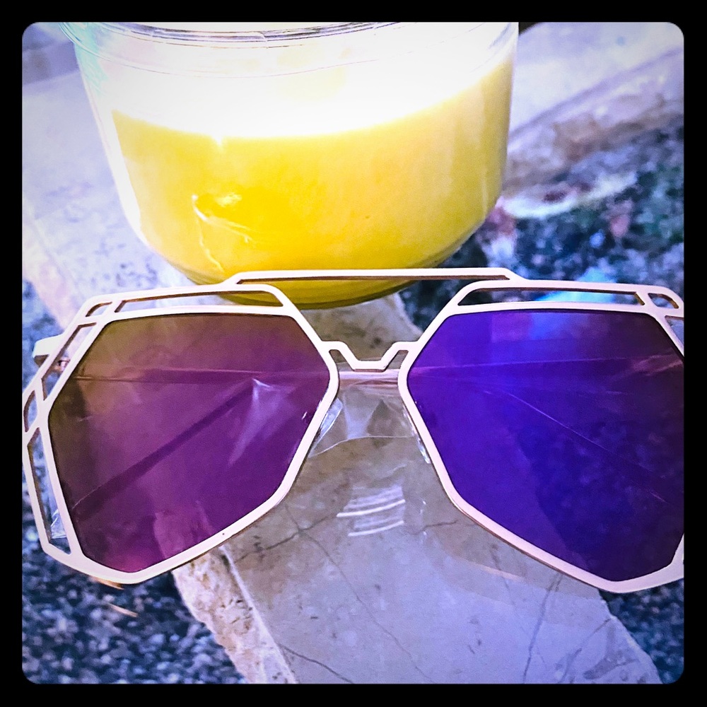 SAVVY DIVA STUNNERS ✨GOLD DIMENSIONS VIOLET TINT